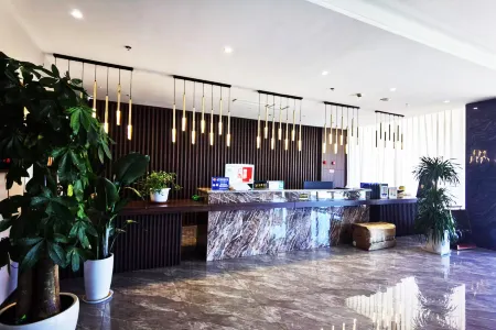 Red Original Maiwa Hotel Отели рядом с достопримечательностью «Ruixiang Tower»