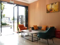 Liqing Intelligent Homestay Hotels near Meilihua Commercial Street