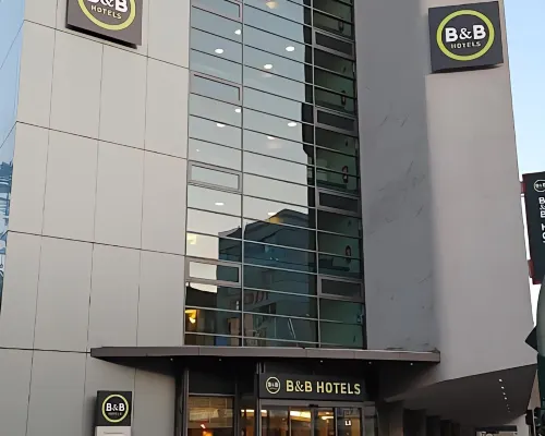 B&B HOTEL Berlin City-West Hotels near Steglitz