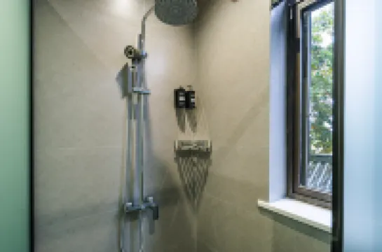 Floral Hotel · Jingdezhen JingYuan Hotel