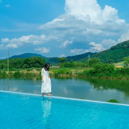 Quchenhua B & B (Yingde Huoshi shuigu village)
