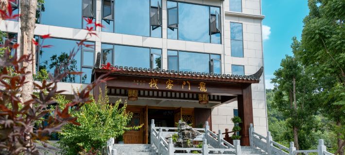 Longmen Chinese Inn Hotel di Pingwu
