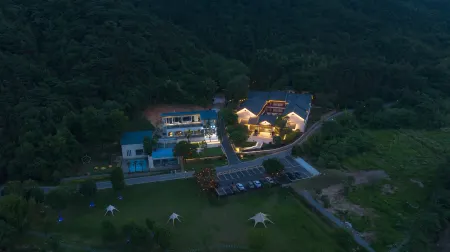 Lujiang Yefushanju Residence Resort Hotel