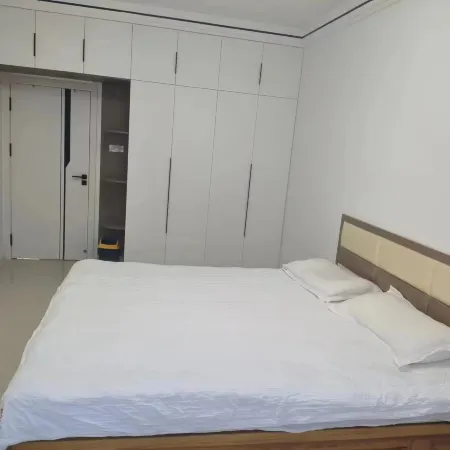 Jiayin Longzhimeng Hotel