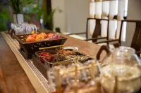 Lao Chenggen Courtyard Homestay (Daiwangfu Store in Datong Ancient City)