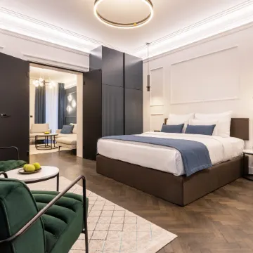 One Luxury Suites