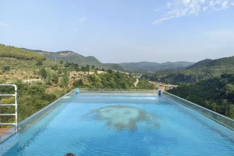 Trip.com Group Country Retreats (Shanxi Manghe Taihang Mijing Joint Resort）