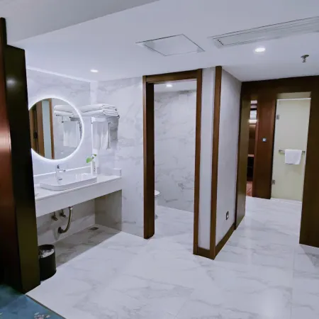 Longshan Nationality Hotel