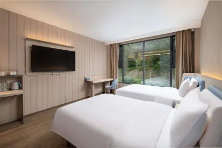 HanTing Hotel (Siguniangshan Shuangqiaogou Scenic Area)