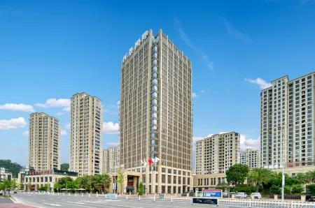 TAIZHOU RIVERVIEW INTERNATIONAL HOTE Отели рядом с достопримечательностью «Wangjiang Gate»
