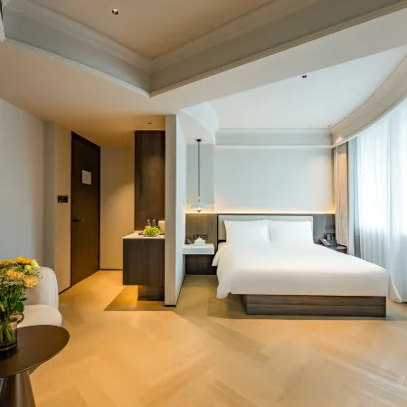 Shanghai People's Square Nanjing East Road Pedestrian Street Treasury Hotel فنادق في شنغهاي