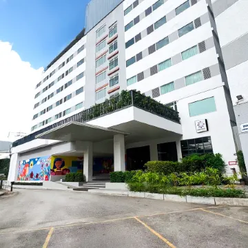 Star Hotel Chiang Mai Отели рядом с достопримечательностью «Kalare Night Bazaar»