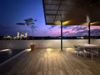 J Hotel Hotels in Mukim Gadong B