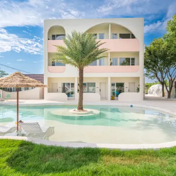 Honey Vacation Manor