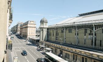Modern Haussmann Apartment in Paris 8
