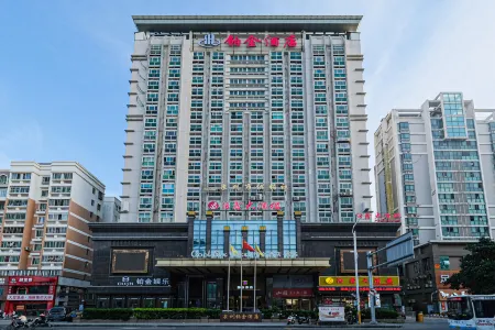 Quanzhou Cool 6 Platinum Hotel (Quanzhou Wanda Ling SHOW Tian Di Store) Отели рядом с достопримечательностью «Fashi Zhenwu Temple»