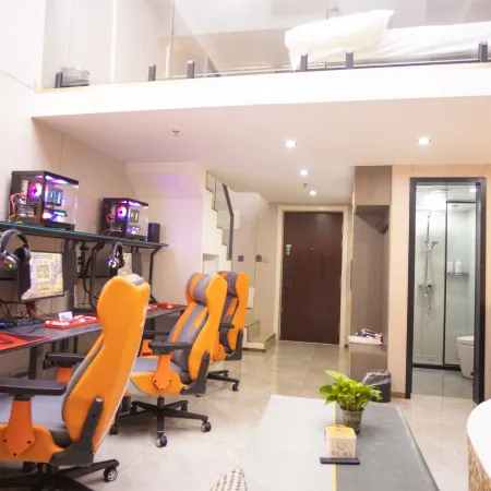 Xingchen Wanxiang E-sports Homestay (Linyi China Resources Center MixC)