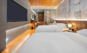 Tianmi Resting Homestay (Nanjing Zhongshan Scenic Area Alfalfa Garden Subway Station Branch)
