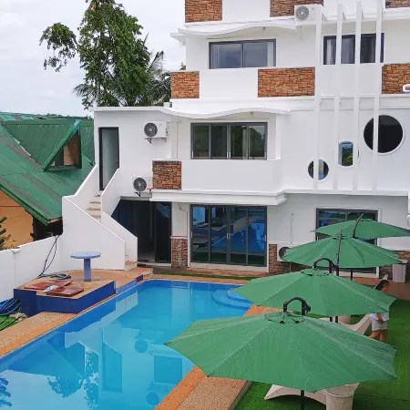 1CE HOTEL