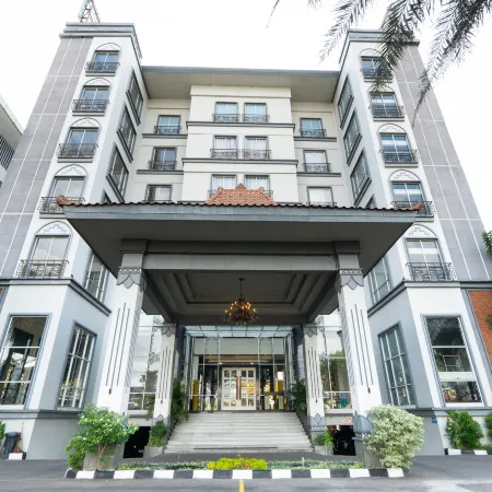 Grand Serela Yogyakarta Hotels in Mlati