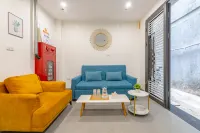 Hera Palace Hotel & Apartment Ba Dinh Отели в г. Бадинь