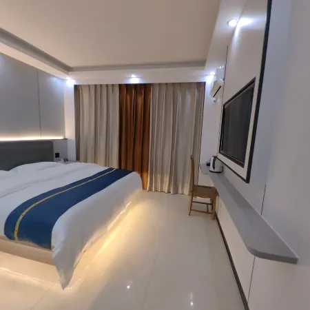 Huaxin Hotel (Xiyanhe Road)