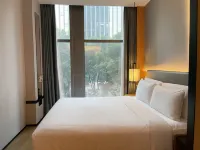 โรงแรมยูอีซี่ ศูนย์กีฬาโอลิมปิกเอ็กซ์โป หนานจิง - โรแมนติก