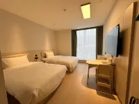 Hi Inn (Chengde South Station University Town)