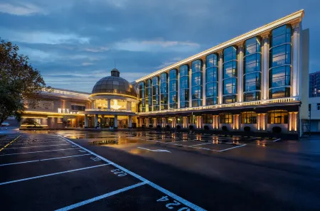 Compass Hotel Отели рядом с достопримечательностью «Changyang Park»