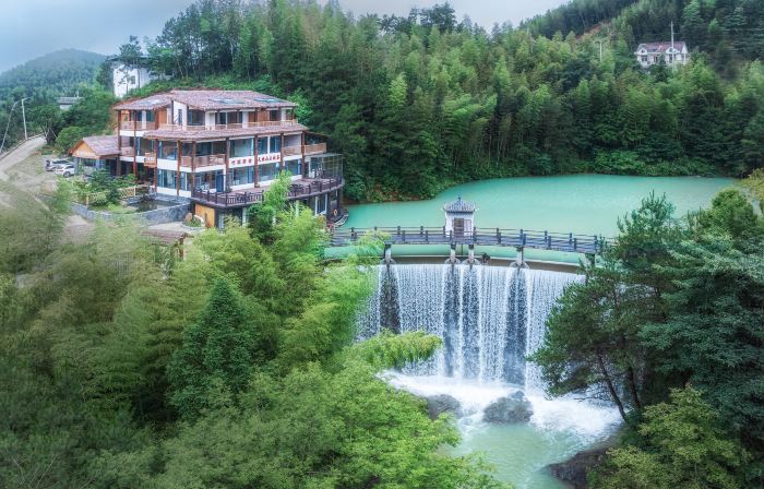 Floral Hotel · Tianzhu Mountain Bamboo Lishe Hotel