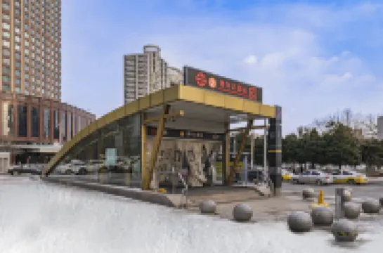 Sunshine Select Homestay (Color TV Tower Night Market)