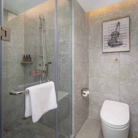 Vienna Hotel(Longshan Xiangxi)
