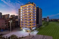 全季楓·美宿HOTEL（四會商業大道店） 鄰近肇慶四會貞山街道阡陌稻田展示區的酒店