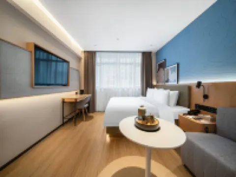 Country In&Suites byRadisson Zhanjiang Chikan Old Street World Trade Center Hotels in Zhanjiang