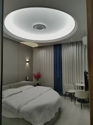 Yinhua Hotel
