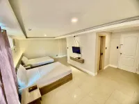 Hotel Euroasia By Bluebookers - Hot Tub