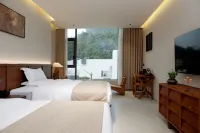 Floral Lux Hotel·Galaxy Valley Hotel