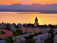 Lakeside Flower Villa Homestay