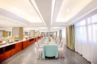 Pavilion Conference Center Hotel (Puyang Ginza Mall) Hotels in Puyang