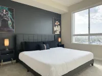 Beautiful 1 BR in LA| Gym & Pool | 10Mins to Cedar Hotels in Los Angeles
