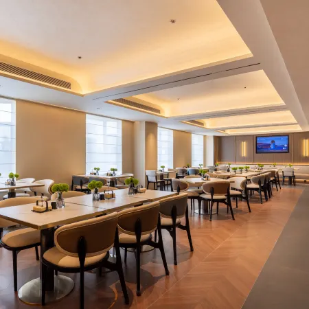 Atour Hotel Zhanjiang Chikan Jinshawan Guanhai Promenade
