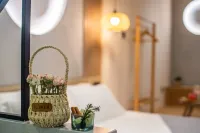 Juanxi Homestay (Helixi Old Street)