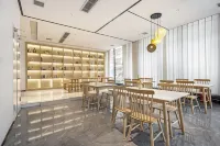 Audrey Intelligent Cinema Light Luxury Hotel - sarapan