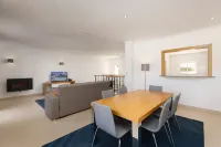 Salema Beach Village فنادق في Vila do Bispo