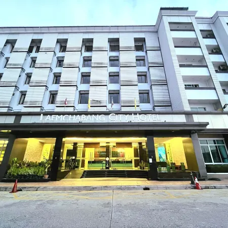 Laemchabangcity Hotel