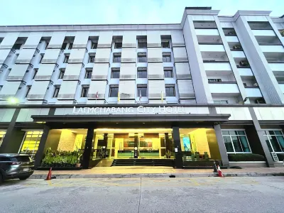 拉姆查班城市飯店 Paradise Ocean View Condominium附近的飯店