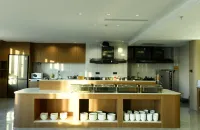 Lanyue Hotel (Weifang Airport Railway Station)