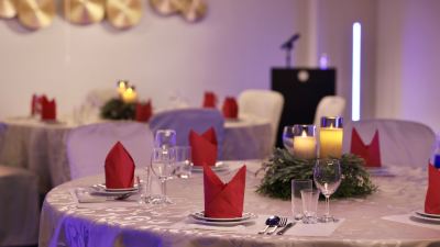 多目的ホール 南千里クリスタルホテルの写真