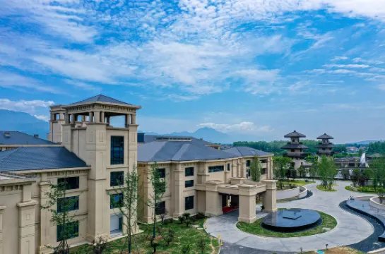 Jiuyu Hanshui Hot Spring Resort Hotel