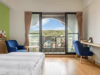 Polar Bear B&B Hotels near Lambai Island